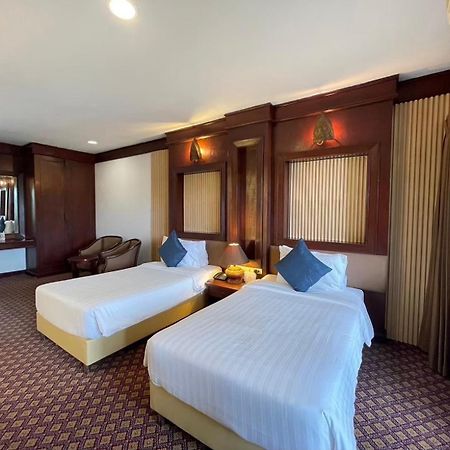 Gassan Legacy Golf Club Hotel Lamphun Bagian luar foto
