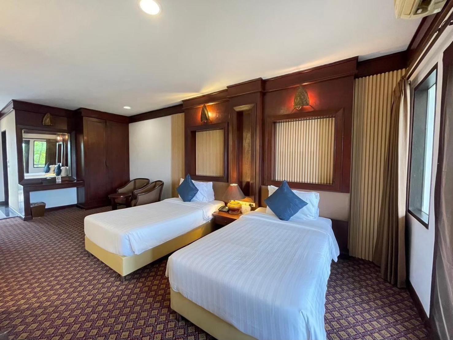Gassan Legacy Golf Club Hotel Lamphun Bagian luar foto