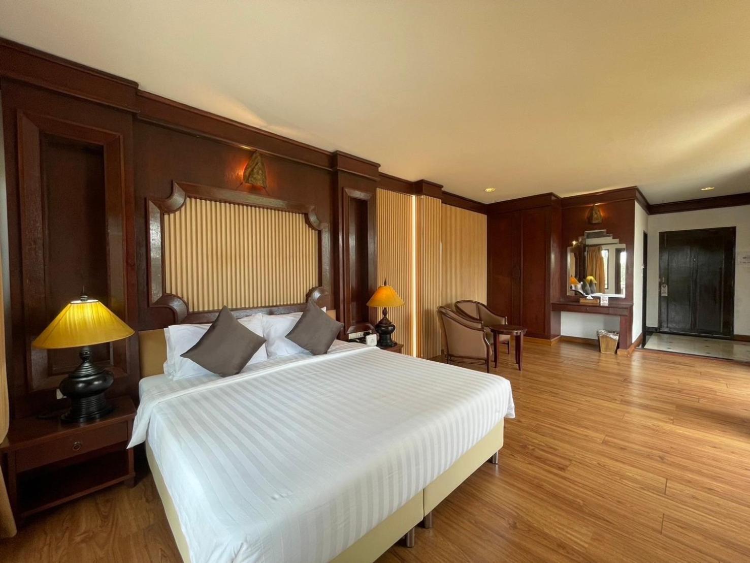 Gassan Legacy Golf Club Hotel Lamphun Bagian luar foto