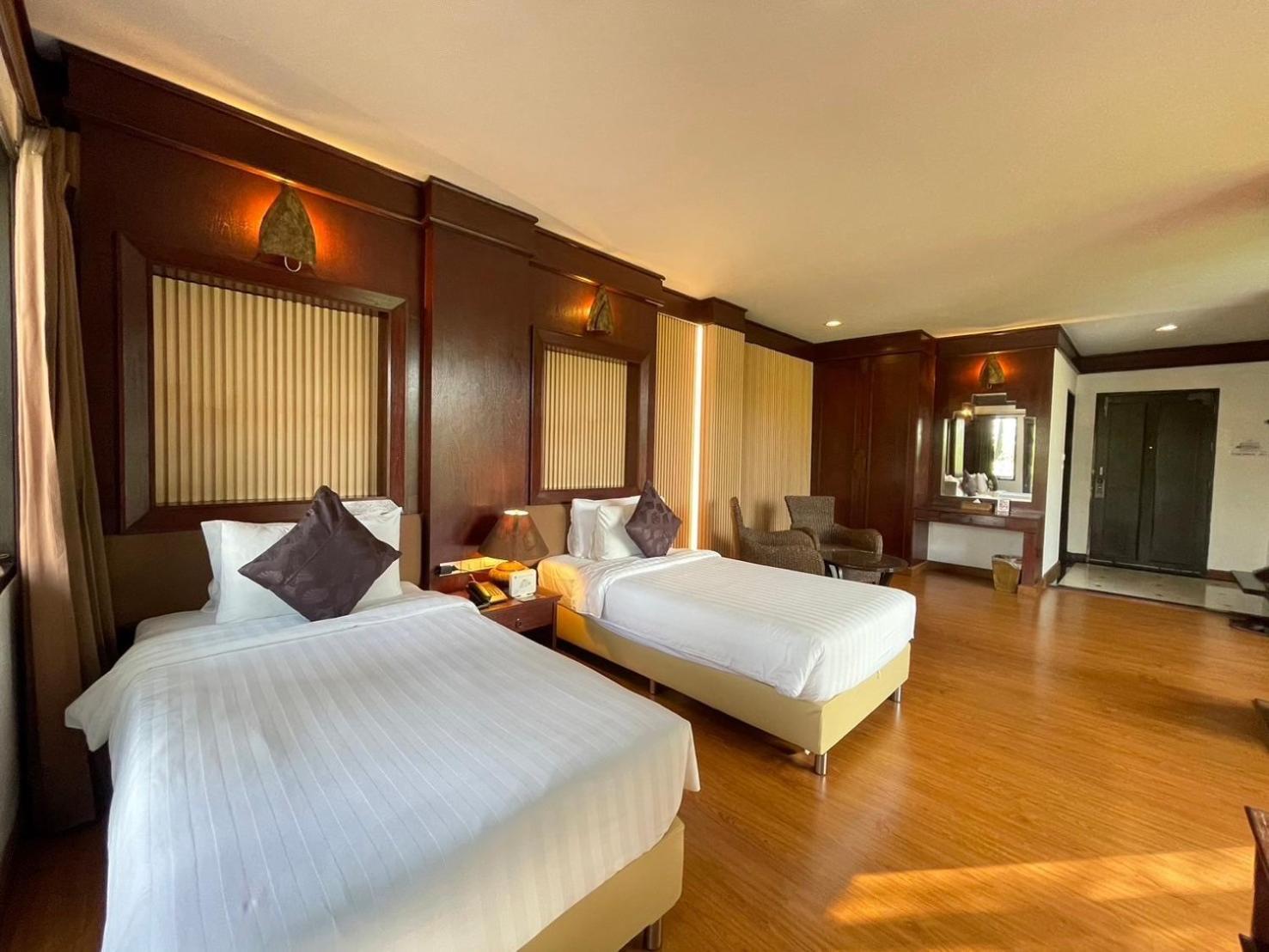 Gassan Legacy Golf Club Hotel Lamphun Bagian luar foto