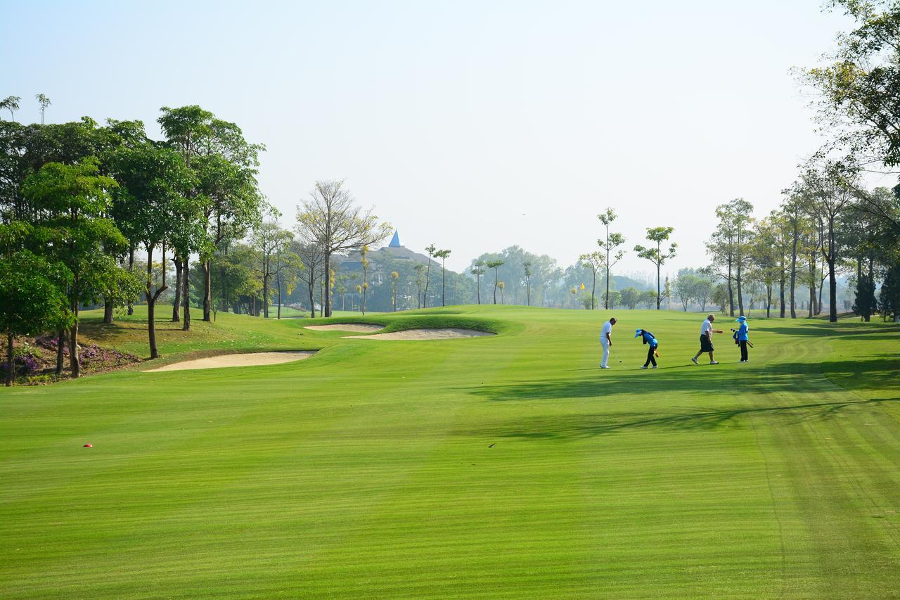 Gassan Legacy Golf Club Hotel Lamphun Bagian luar foto