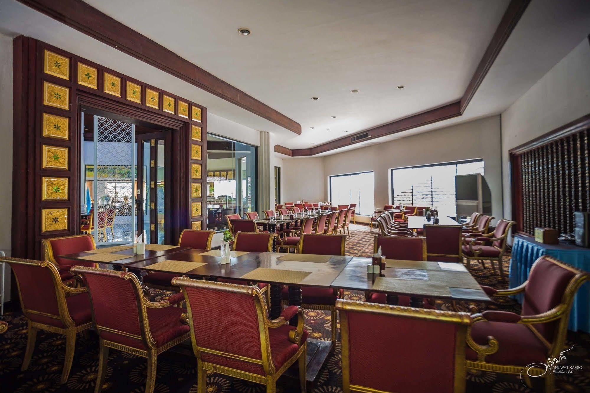 Gassan Legacy Golf Club Hotel Lamphun Bagian luar foto