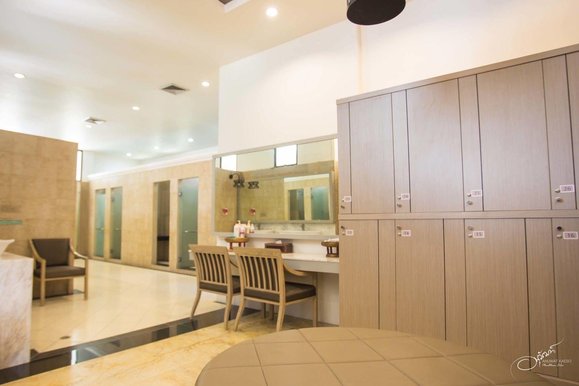 Gassan Legacy Golf Club Hotel Lamphun Bagian luar foto