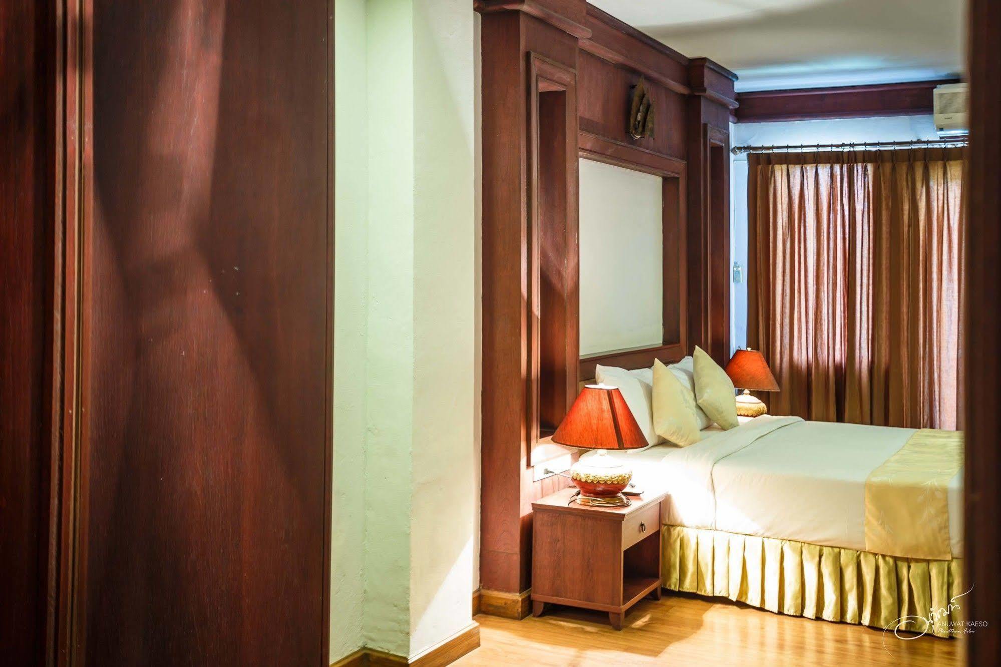 Gassan Legacy Golf Club Hotel Lamphun Bagian luar foto
