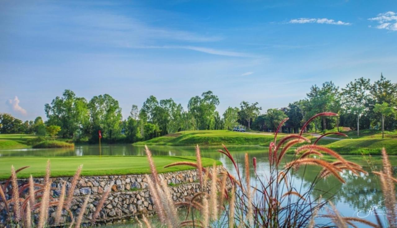 Gassan Legacy Golf Club Hotel Lamphun Bagian luar foto